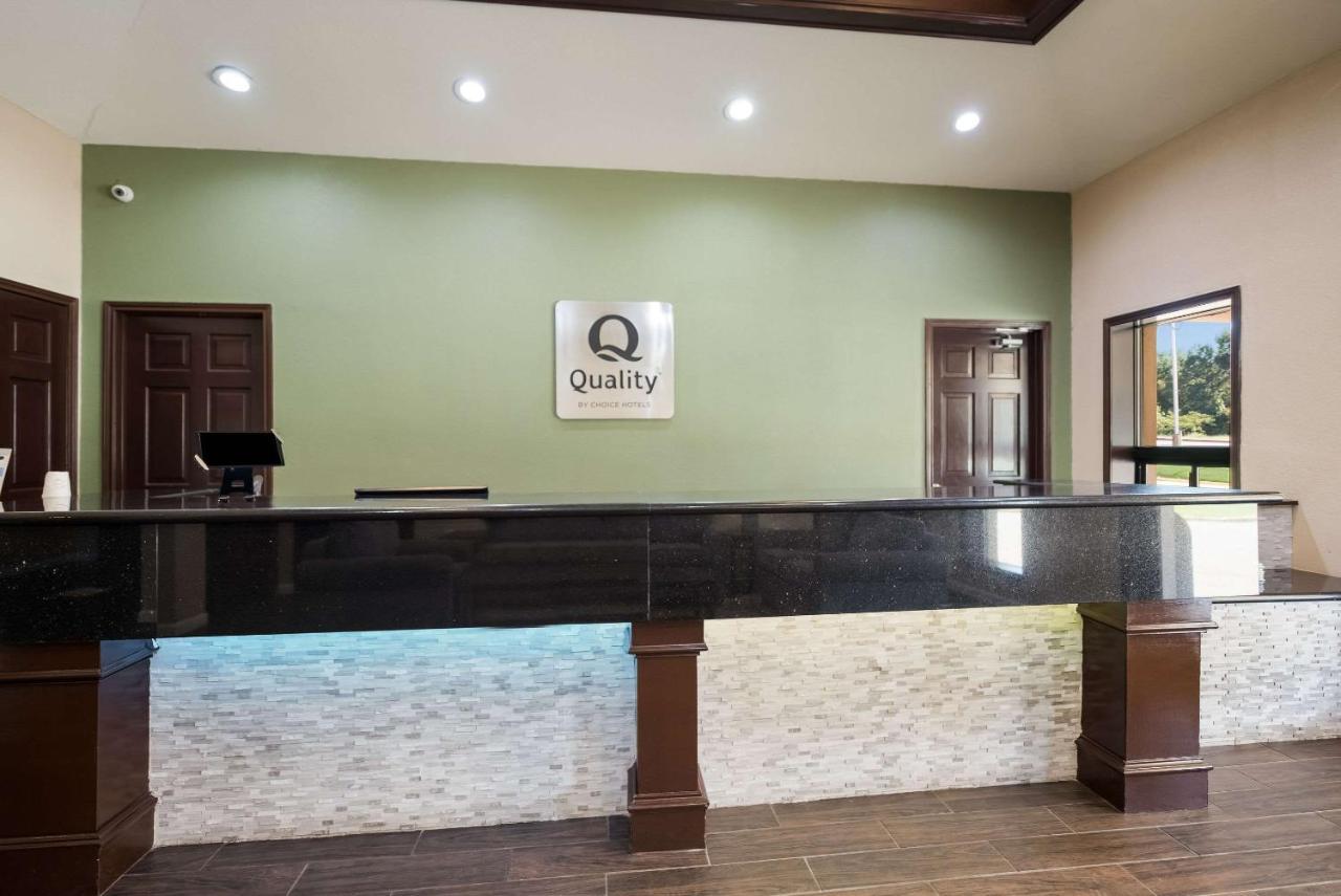 Quality Inn & Suites Lufkin Exterior photo