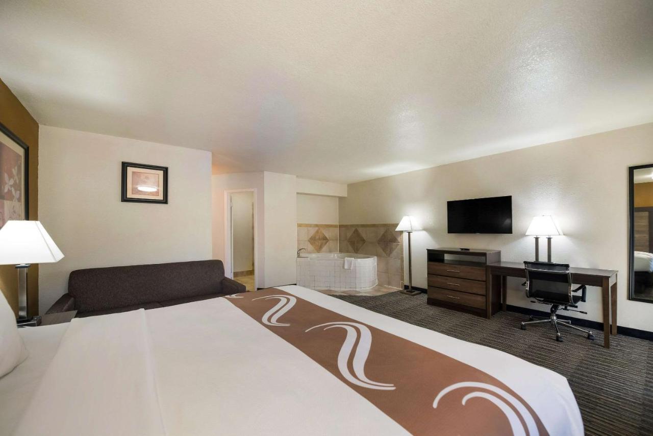 Quality Inn & Suites Lufkin Exterior photo