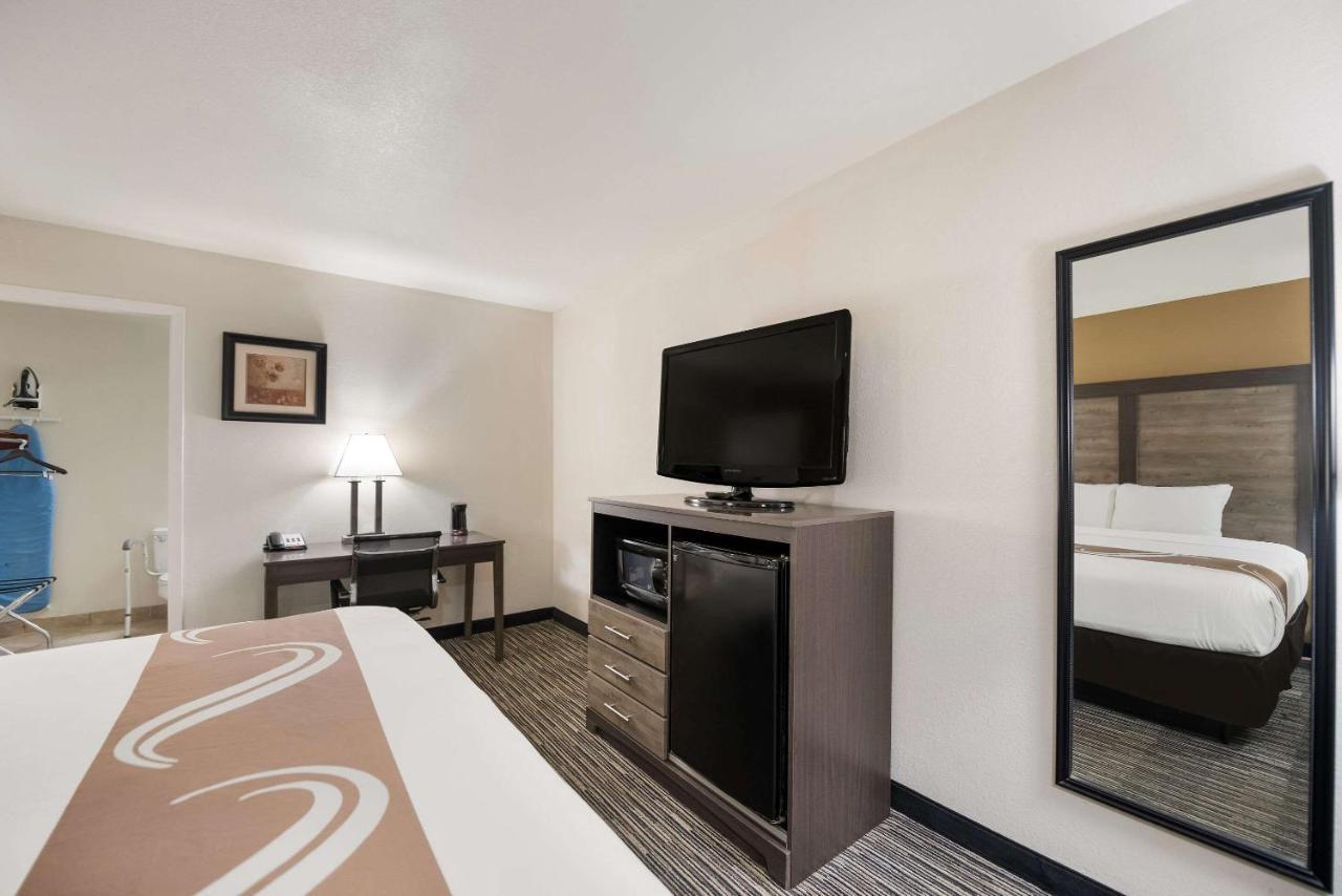Quality Inn & Suites Lufkin Exterior photo
