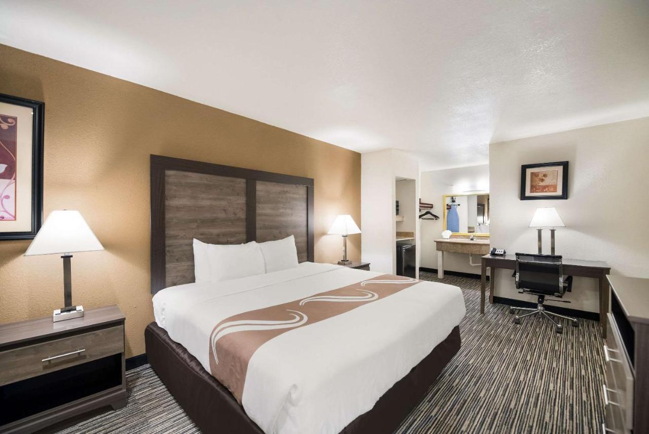 Quality Inn & Suites Lufkin Exterior photo