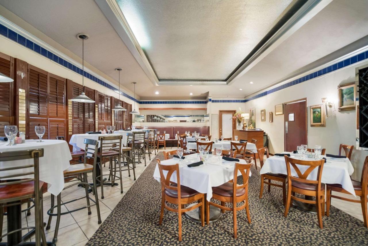Quality Inn & Suites Lufkin Exterior photo